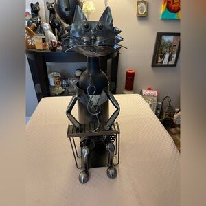 Steampunk Style Metal Cat Playing Keyboard Musician Wine Bottle Holder Caddy.